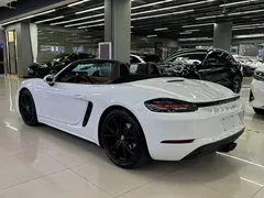2022 Porsche 718 Boxster 2.0T, белый — фото 7