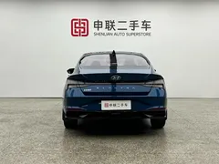 2021 Hyundai Elantra 1.5L CVT LUX Premium, синий — фото 2