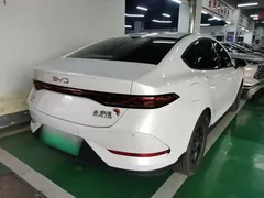 2025 BYD Qin PLUS DM-i PHEV Smart Driving 55km Leading, белый — фото 7