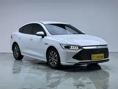 2023 BYD Qin PLUS Champion DM-i PHEV 55KM Leading, белый — фото 3