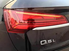 2022 Audi Q5L 40T Luxury Dynamic, чёрный — фото 12