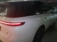 2025 Li Auto i8 Standard, белый — фото 4