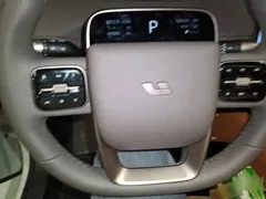 2025 Li Auto i8 Standard, белый — фото 6