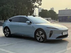 2022 Nio ET5 75kWh, синий — фото 7