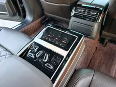 2022 Audi A8L 55 TFSI quattro Luxury, чёрный — фото 15