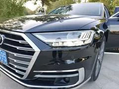 2022 Audi A8L 55 TFSI quattro Luxury, чёрный — фото 23