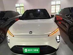 2023 Nio ES8 75kWh Executive, белый — фото 3