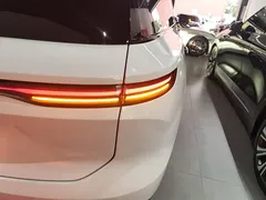 2023 Nio ES8 75kWh Executive, белый — фото 8