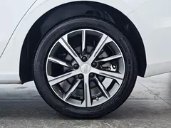 2023 Geely Emgrand 4th Gen Champion 1.5L CVT Premium, белый — фото 9