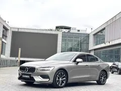 2022 Volvo S60 B4 Luxury — фото 1