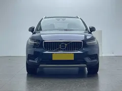 2021 Volvo XC40 4WD Fashion, чёрный — фото 2