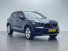 2021 Volvo XC40 4WD Fashion, чёрный — фото 3