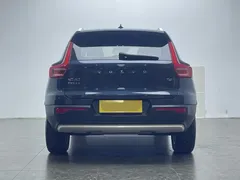 2021 Volvo XC40 4WD Fashion, чёрный — фото 5