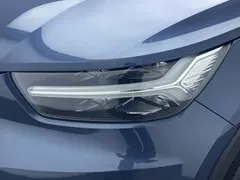2021 Volvo XC40 4WD Fashion, чёрный — фото 11
