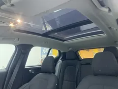 2021 Volvo XC40 4WD Fashion, чёрный — фото 15