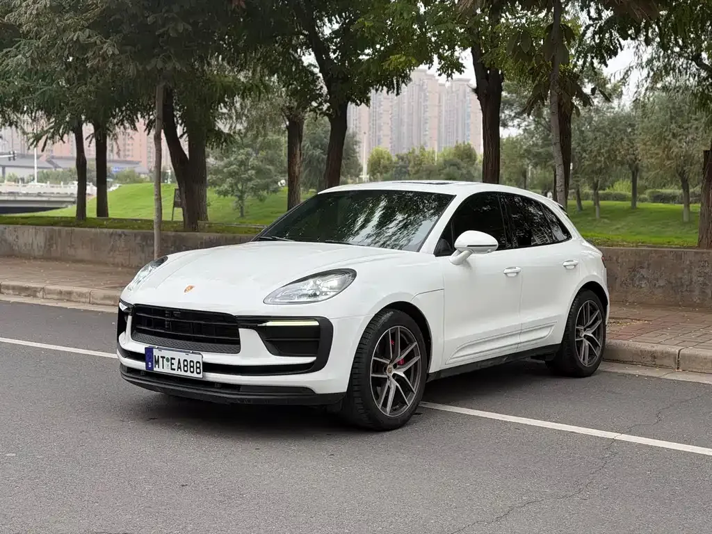 2023 Porsche Macan S 2.9T