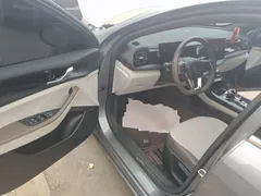 2024 BYD Qin PLUS Honor DM-i PHEV 55km Leading — фото 12