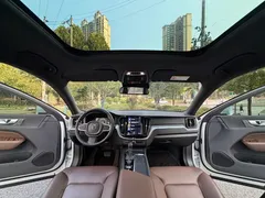 2021 Volvo XC60 4WD Luxury, белый — фото 8