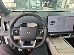 2025 Li Auto L6, белый — фото 11