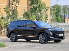 2026 Nio ES8 6-seat Executive Luxury, чёрный — фото 3