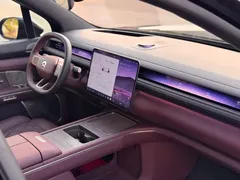 2026 Nio ES8 6-seat Executive Luxury, чёрный — фото 18