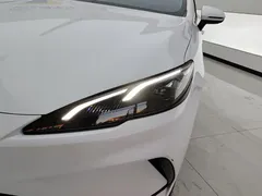2025 BYD Seal 05 PHEV DM-i Smart Drive 55km Luxury, белый — фото 5
