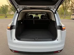 2026 Leapmotor C16 EV 630 LiDAR Premium 5-seat, белый — фото 14