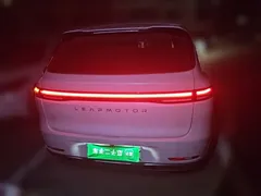2024 Leapmotor C10 210 Smart — фото 3