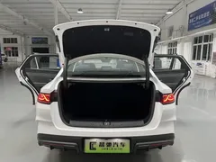 2025 BYD Qin L PHEV Smart Driving 120km, белый — фото 16
