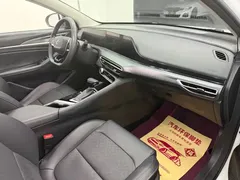 2022 Changan Eado PLUS 1.6L GDI CVT Elite, белый — фото 5
