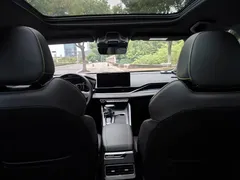 2023 Geely Preface 1.5TD Kunlun, белый — фото 9