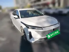 2023 Changan Lamore 1.5T GDI DCT Pilot, белый — фото 3
