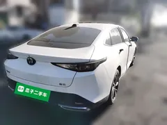 2023 Changan Lamore 1.5T GDI DCT Pilot, белый — фото 6