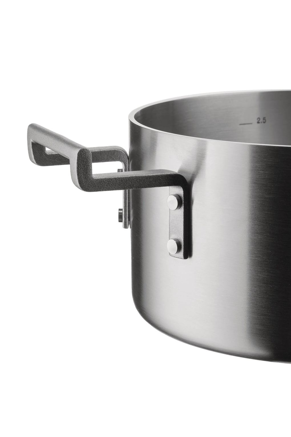 Стальная кастрюля Alessi. Фото 2.