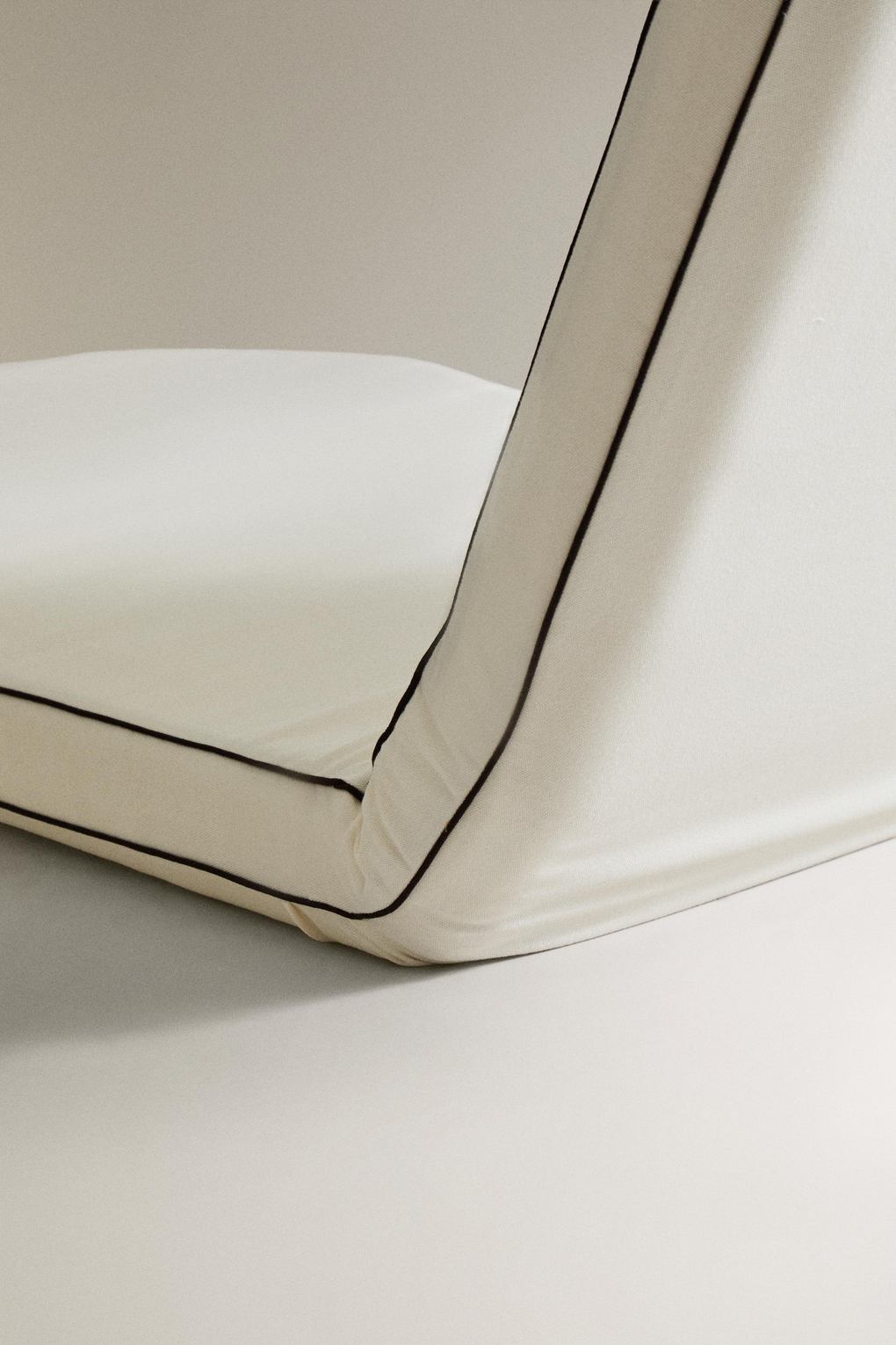 Шезлонг ZARA HOME 2579/073, 85x60x110 см. Фото 3.