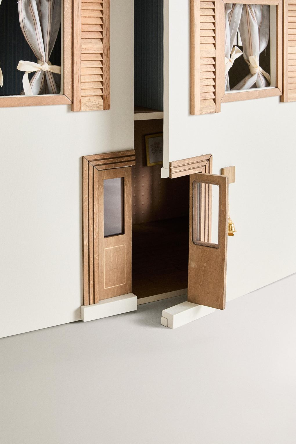 Кукольный домик ZARA HOME 4669/052, кремовый, 69.5 x 30 x 11.5 см. Фото 3.