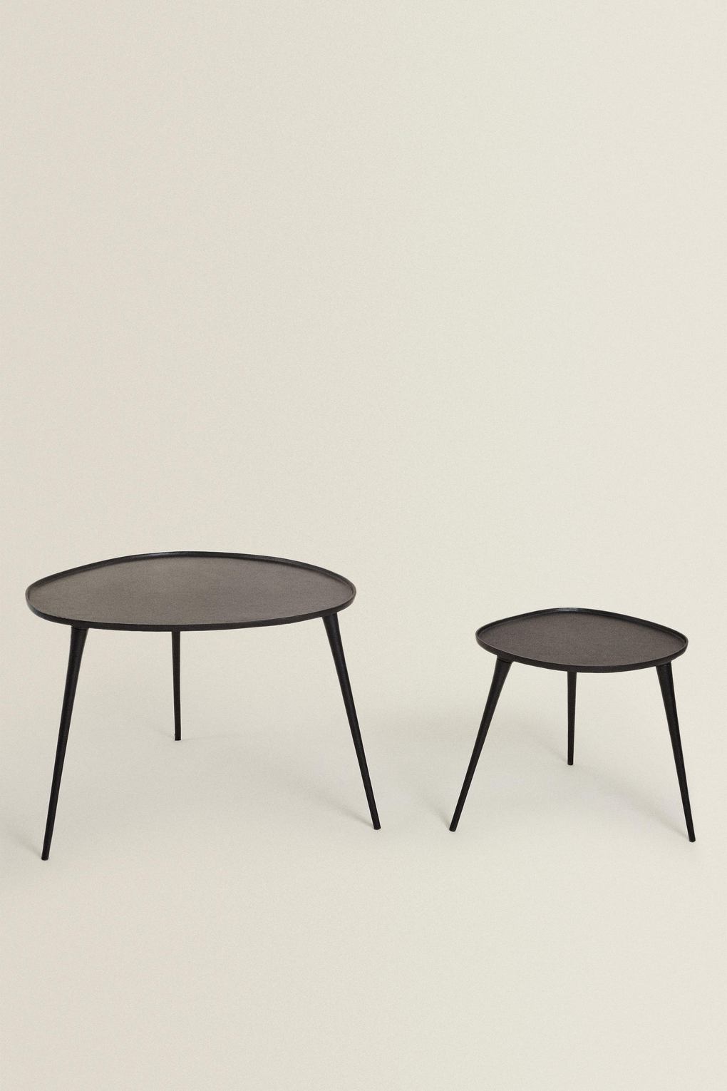 Приставной столик ZARA HOME 2301/072, 64x72x52 см. Фото 2.
