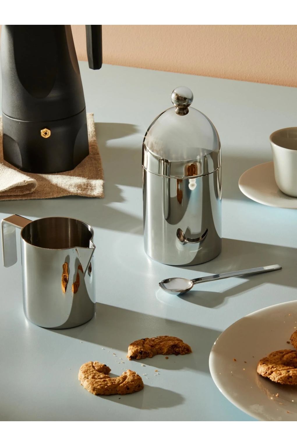 Сливочник с квадратной ручкой Alessi. Фото 3.