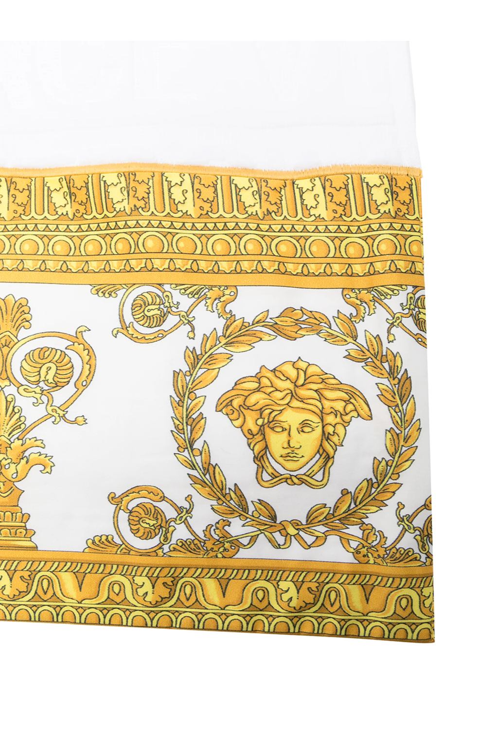 Полотенце с принтом Versace Medusa. Фото 2.