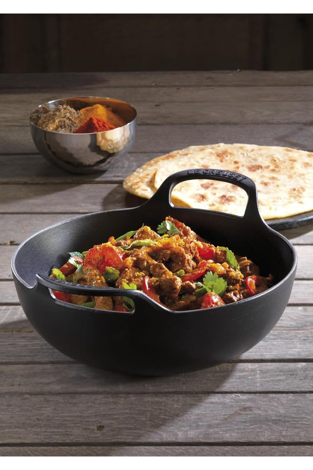 Вок LE CREUSET B00F34PRMO-BUNDLE чугун 24 см. Фото 5.