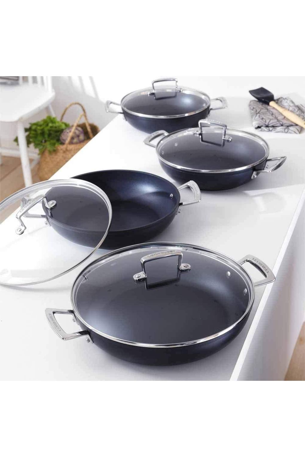 Вок LE CREUSET B0824BH6BL-BUNDLE алюминиевый сплав 24 см. Фото 3.