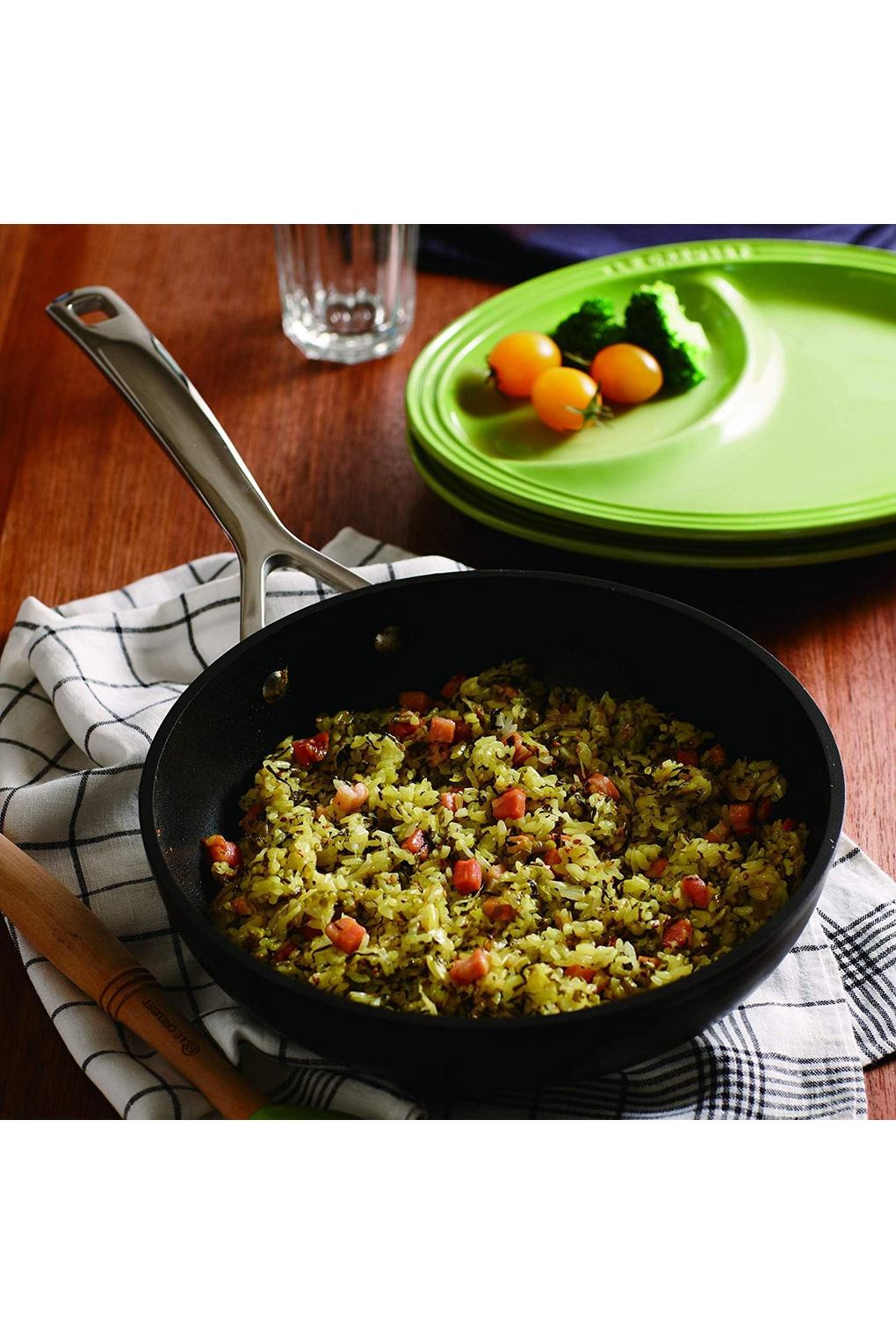 Сковорода LE CREUSET B08249N3K3-BUNDLE алюминий 24 см. Фото 5.