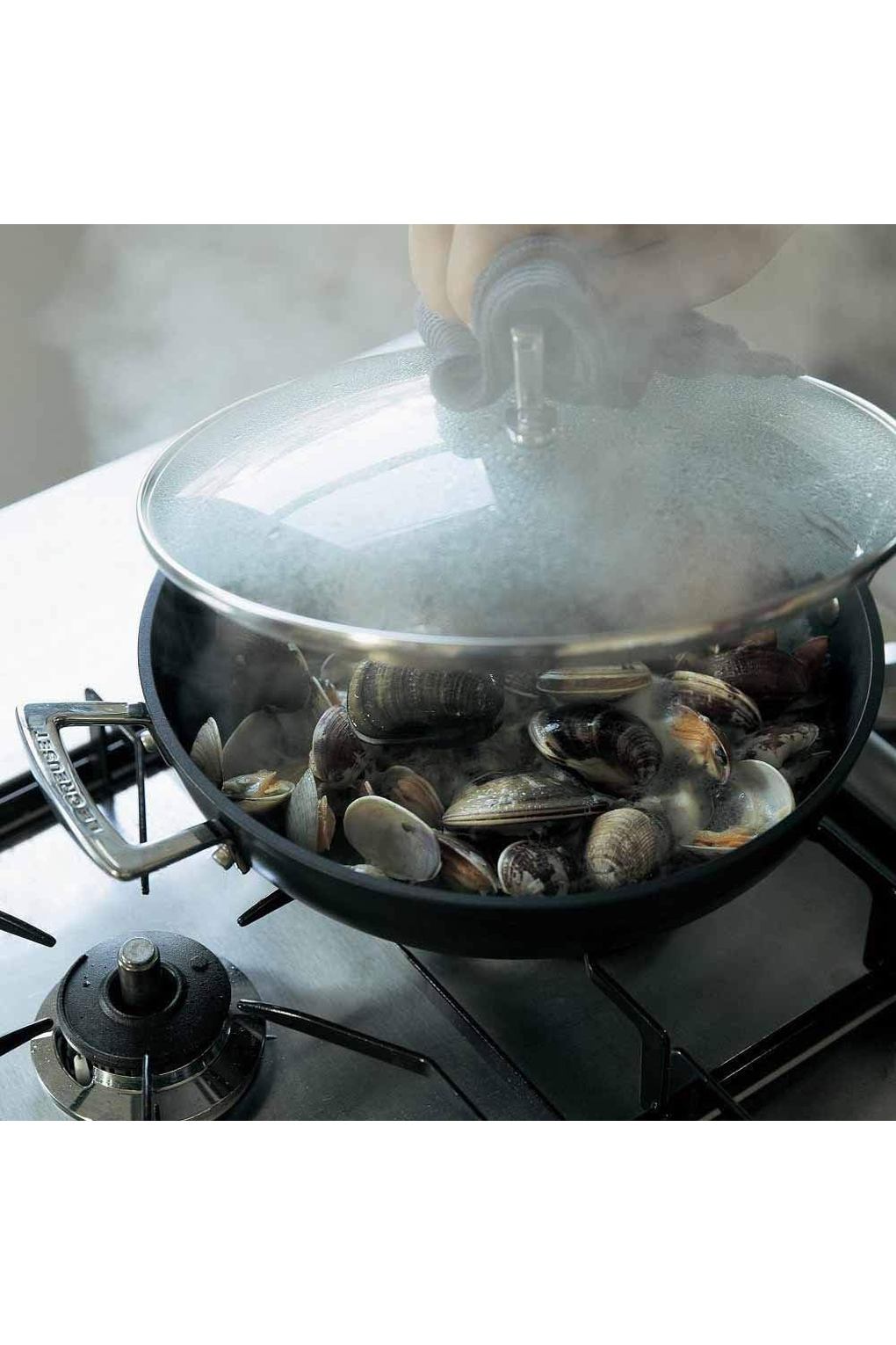 Вок LE CREUSET B0824BH6BL-BUNDLE алюминий 26 см. Фото 4.