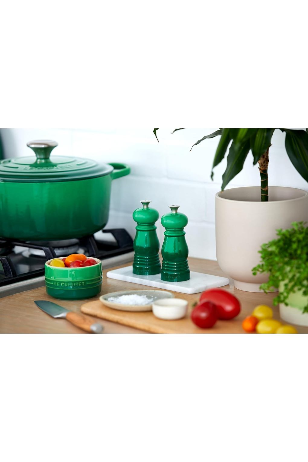 Кастрюля LE CREUSET B00US0G54M-BUNDLE чугун 4,2 л зеленая. Фото 6.