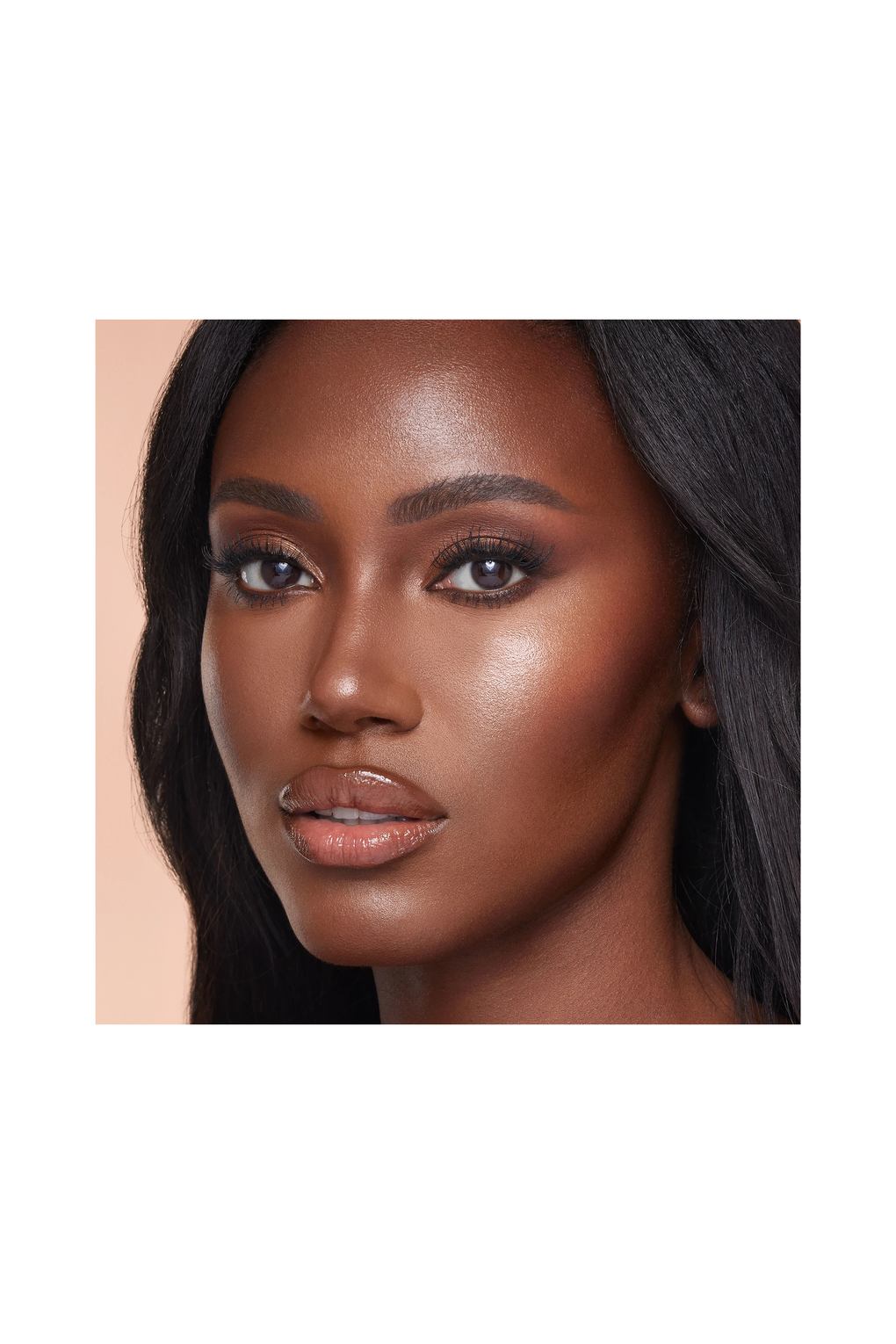 Тональный крем Charlotte Tilbury hollywood contour wand TAN/DEEP. Фото 3.