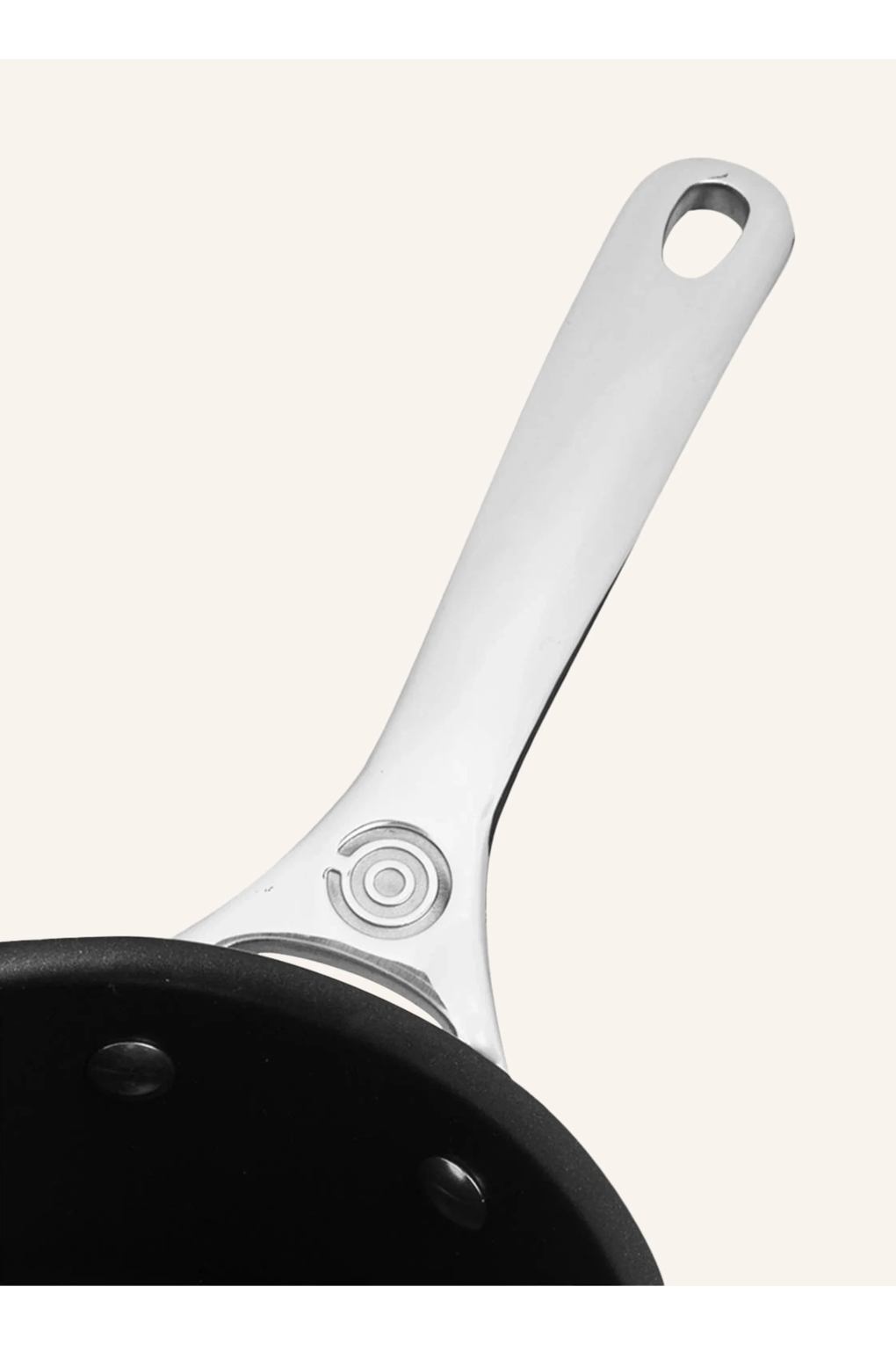 Кухонный ковш Le Creuset Plus Antihaft, 14 см. Фото 2.