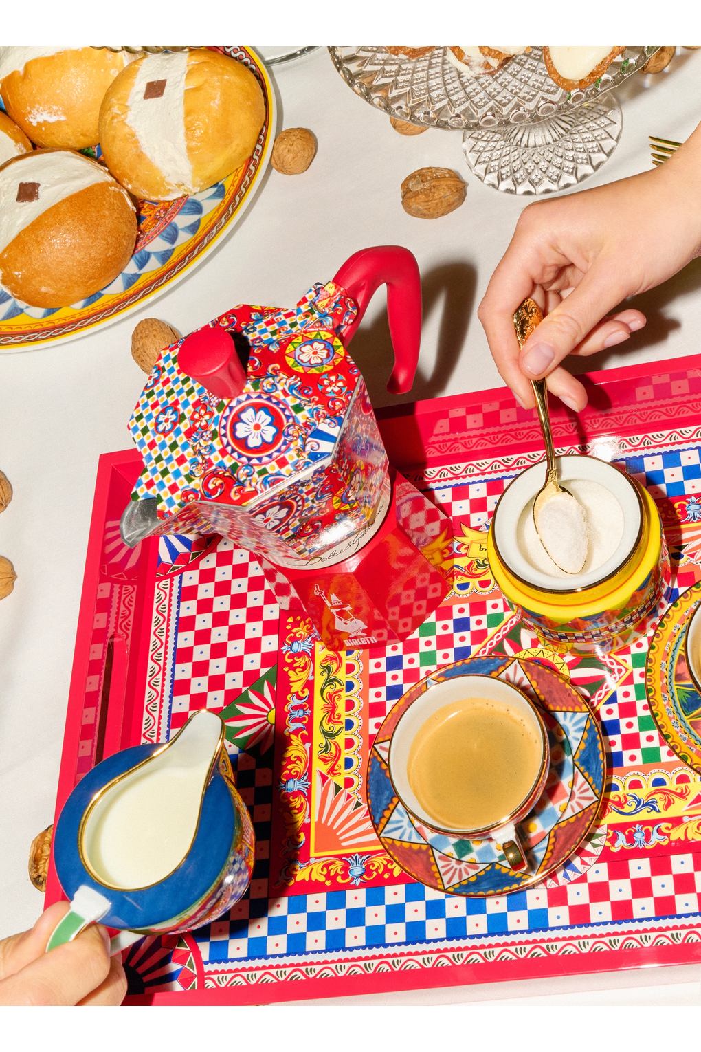 Гейзерная кофеварка с аксессуарами, 5 шт, 5 шт Dolce&Gabbana 5-Piece Espresso Maker Set, 0,09 мл. Фото 3.