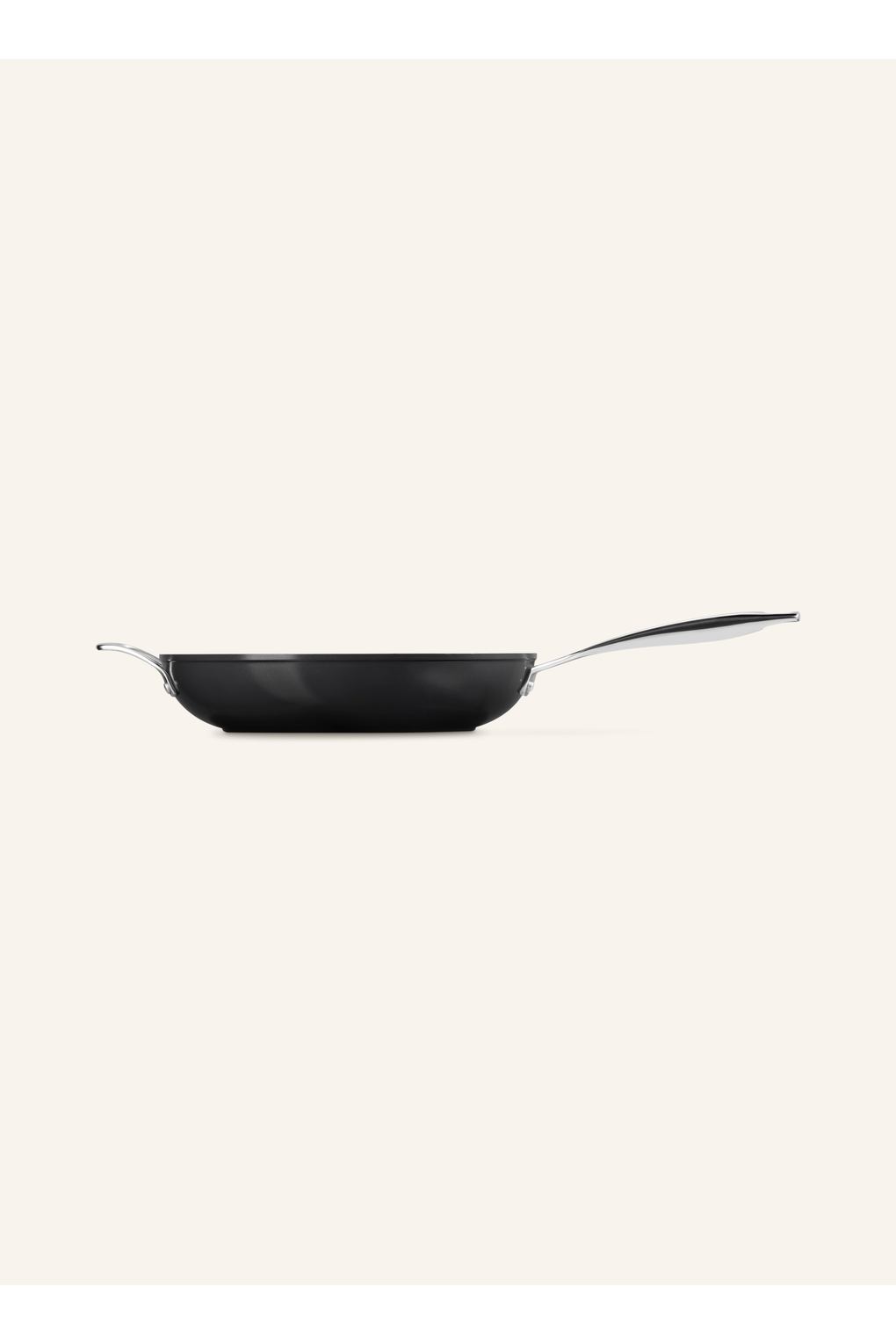 Сковорода Le Creuset Essential, 30 см. Фото 3.