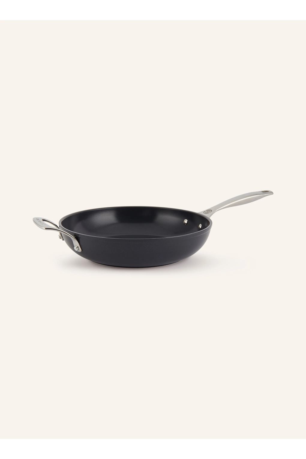 Набор сковород, 2 шт Le Creuset Essential, 1:24 см, 2:28 см. Фото 2.