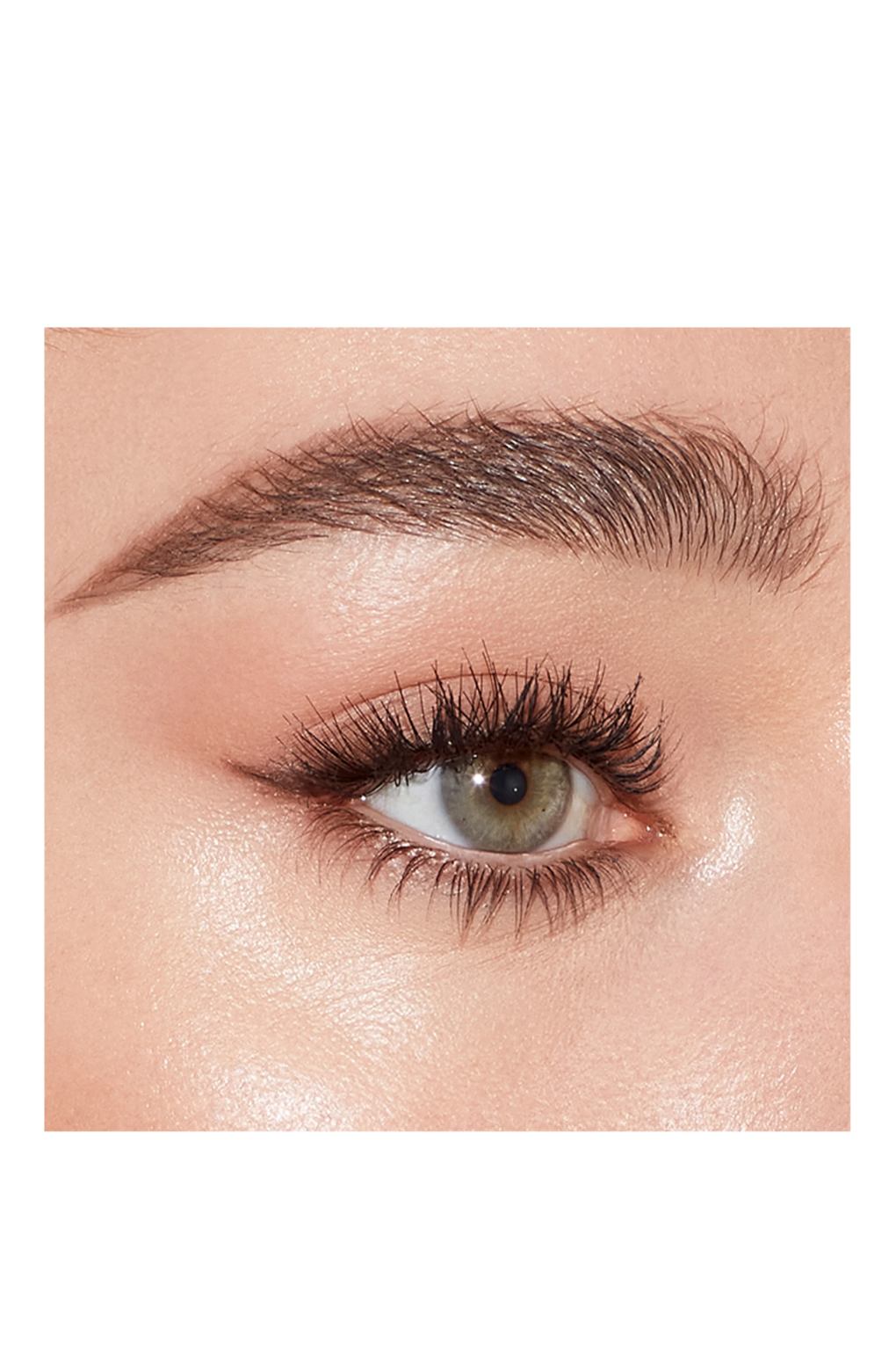 Карандаш для бровей Charlotte Tilbury Brow Cheat Natural Brown. Фото 4.
